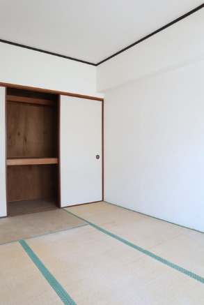 第1HIROハイツ【10.000円キャッシュバック対象】の和室