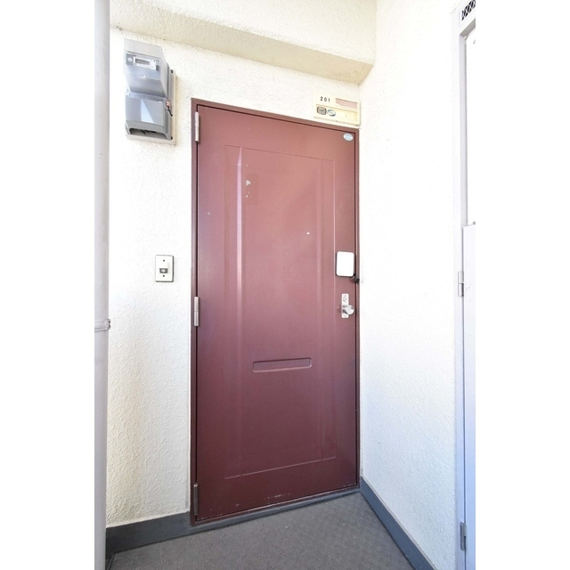 第1HIROハイツ【10.000円キャッシュバック対象】の玄関