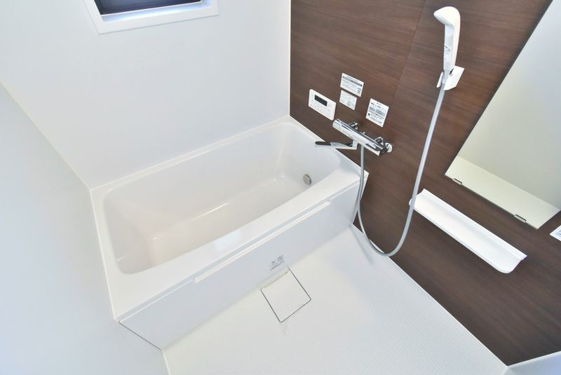 ダイアパレス六ツ門の浴室|追い焚き付きのお風呂です♪