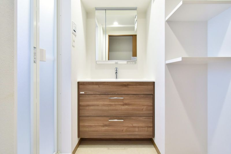 ダイアパレス六ツ門の洗面所|広い洗面スペースです★