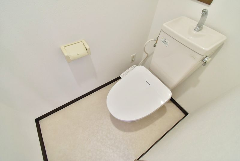 ダイアパレス六ツ門のトイレ|嬉しい温水洗浄便座付き♪