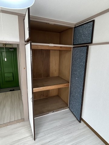 晟幸ビルの収納