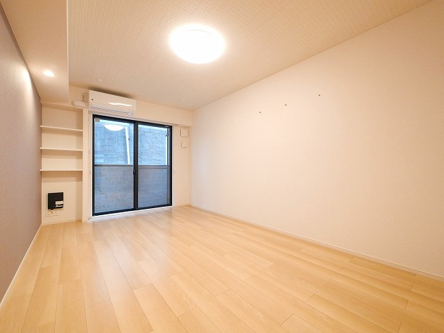 リエゾン学園前の洋室