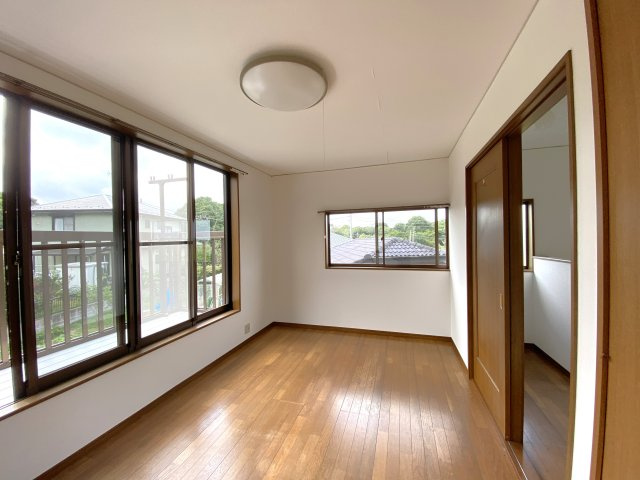 清水貸家の洋室