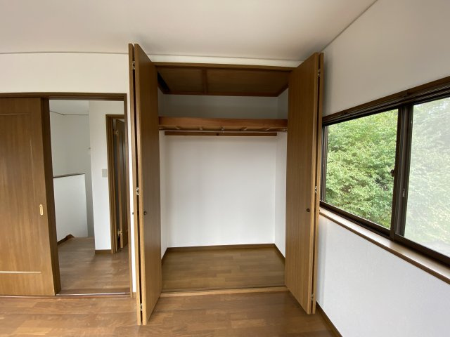 清水貸家の洋室