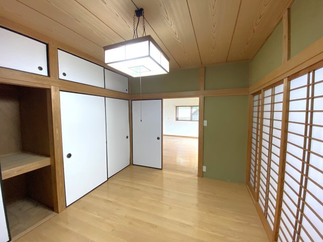 清水貸家の洋室