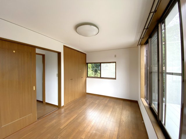 清水貸家の洋室