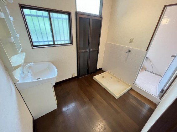 物集女町北ノ口の独立洗面台