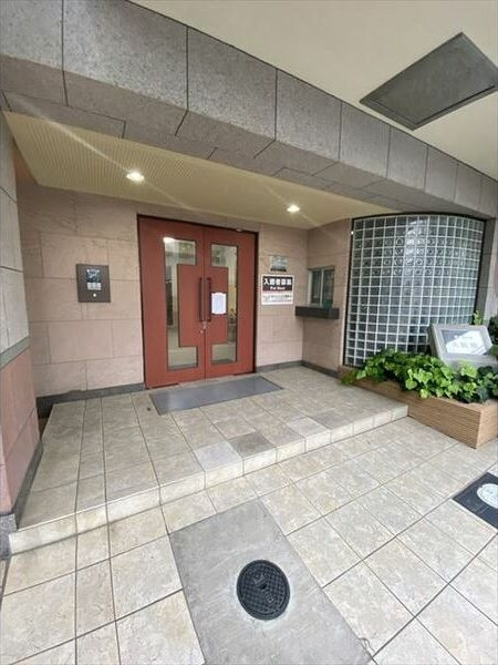 グレース大阪港のエントランス