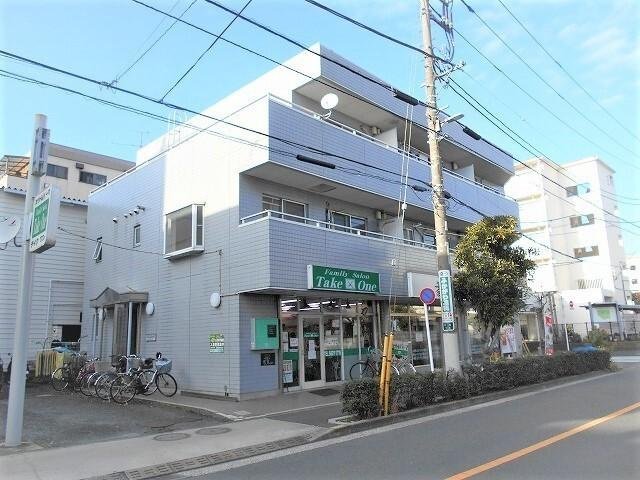 スプリングハイツの外観