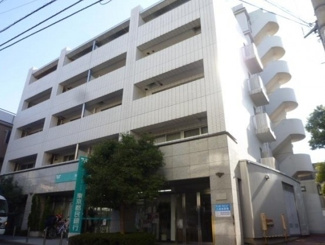 【外観】 | 鉄筋コンクリート造のガッチリとしたマンション。