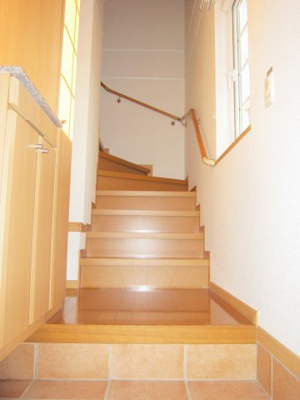 【玄関】 | サンリットＮＩＩＮＯＭＩ | 落ち着いた玄関です