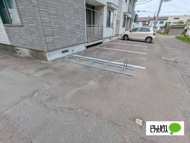 ラ・ルーチェの駐車場