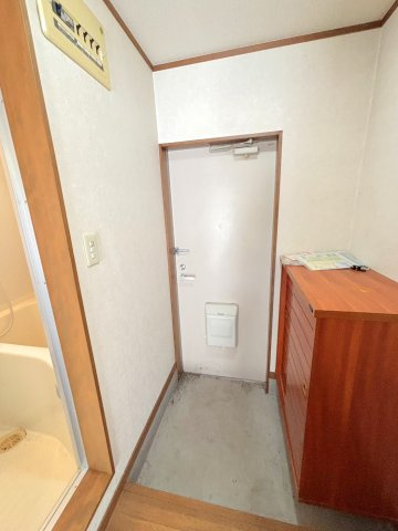 コーポマサトの玄関