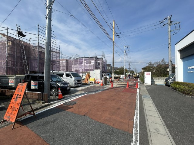 新築　高崎市新町第7　Livele Garden.S　2号棟の前面道路含む現地写真|現地写真　南東側接道幅員約5ｍ