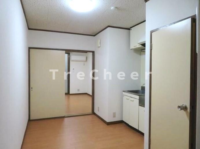 ハイム美香園の居間・リビング