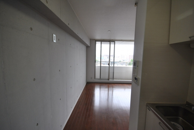 【洋室】 | エスティメゾン井尻 | ※同マンション別室の参考写真です