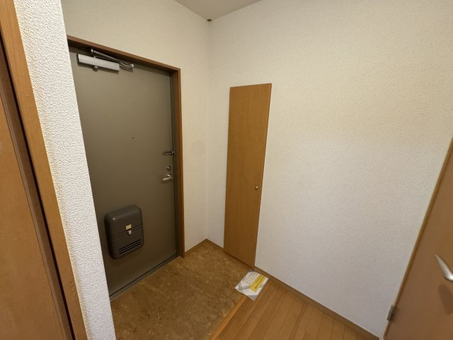 豊中市東豊中町５丁目の賃貸マンションの玄関