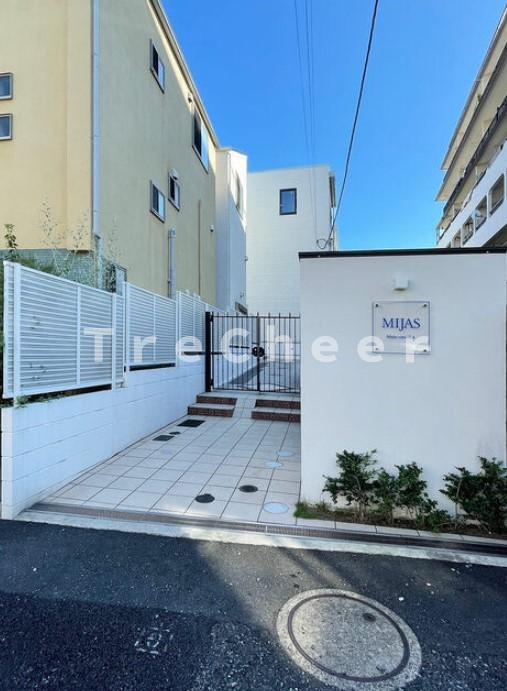 ミハス新大塚のエントランス