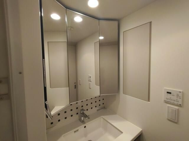 プライマル八丁堀の独立洗面台