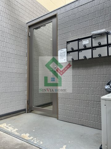 プランツ四季2のエントランス