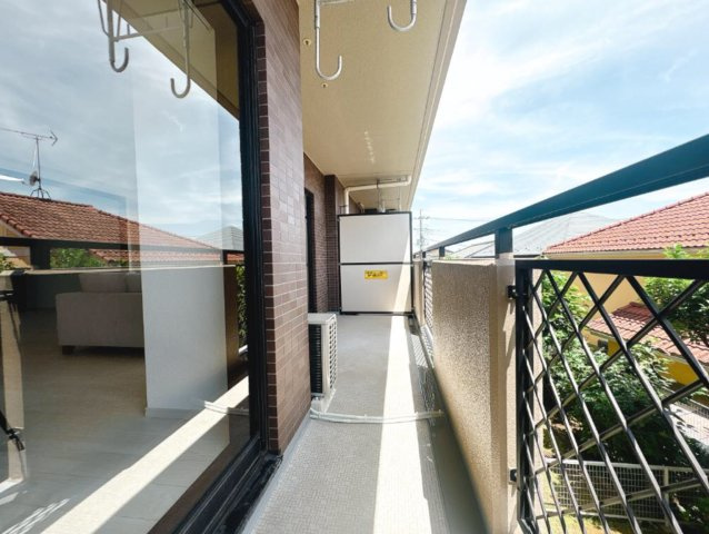 新柏ガーデニア西の街弐番館のバルコニー