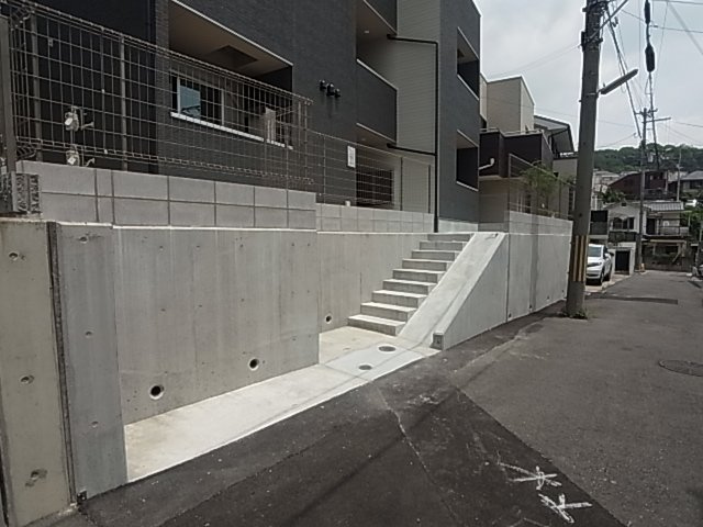 神戸市須磨区明神町１丁目のアパート
