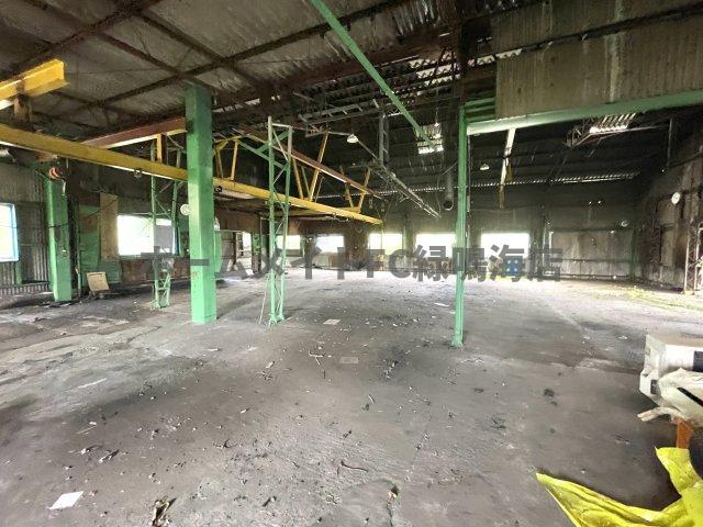 荒尾町後山工場の内装
