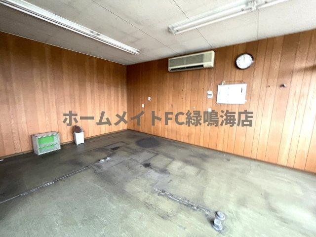 荒尾町後山工場の内装|2階事務所スペース
