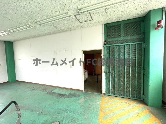 荒尾町後山工場の周辺|2階事務所スペース