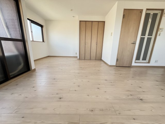 堺グランセの洋室