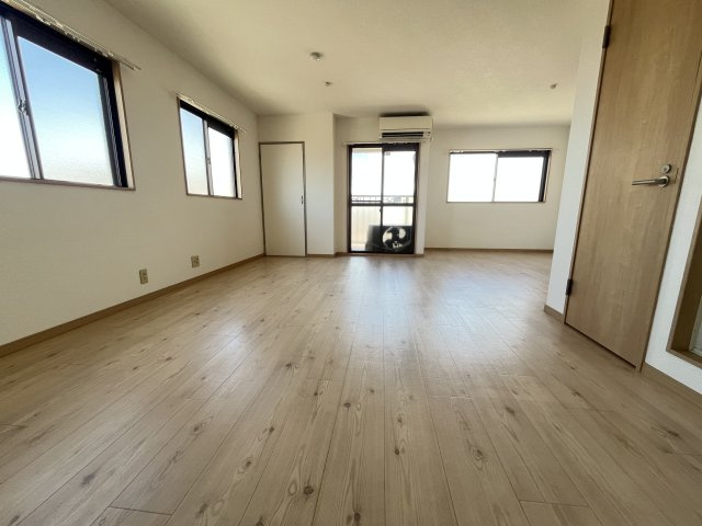 堺グランセの洋室