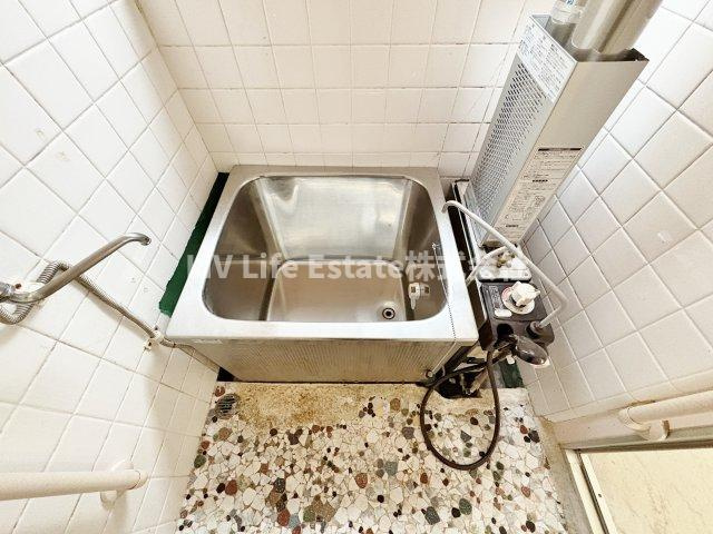 稲川貸家の浴室