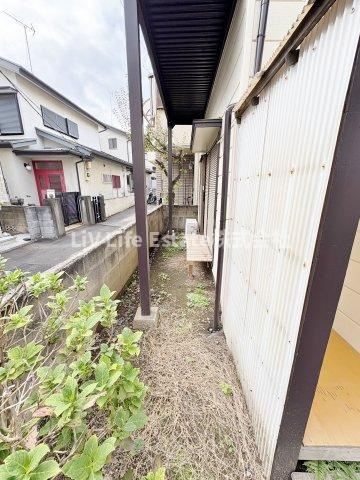 稲川貸家の庭