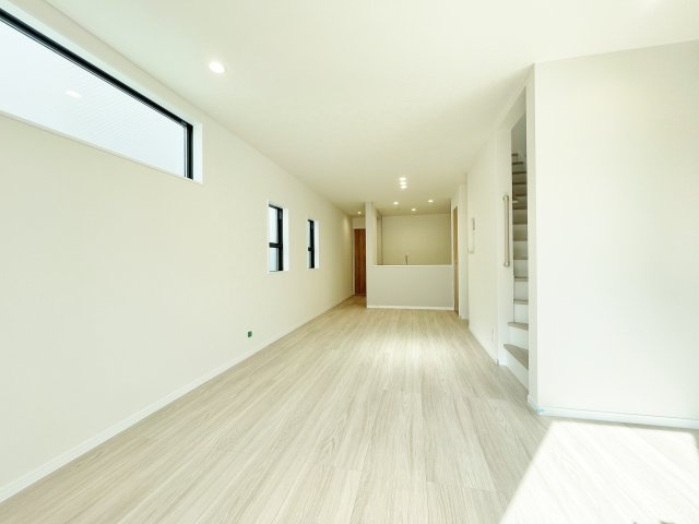 中野区丸山1丁目 全3棟 2号棟の間取り|(2号棟)2LDK+S、土地面積69㎡、建物面積109.75㎡