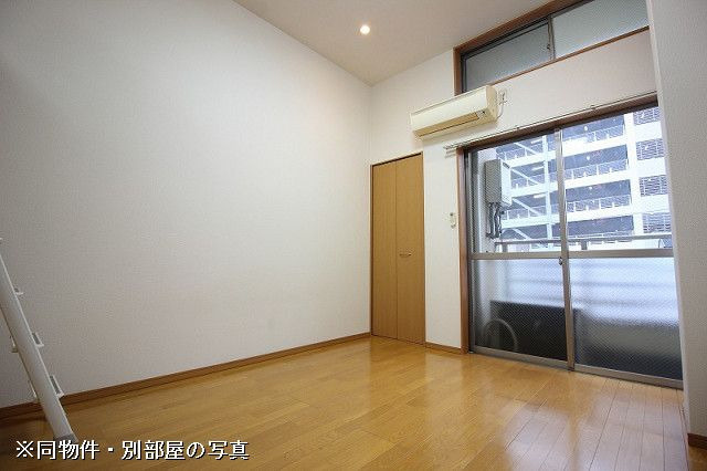 イル・グラッツィア平尾1の居間・リビング