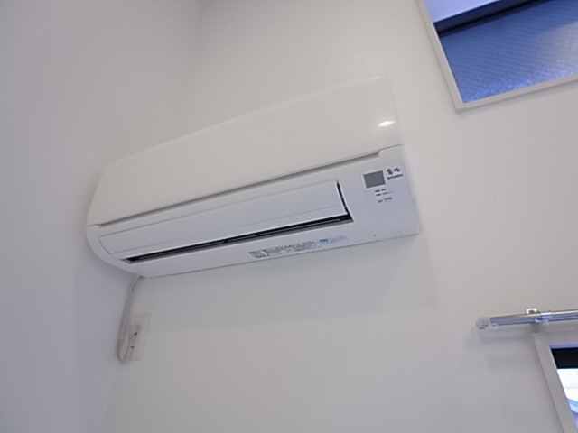 神戸市長田区川西通４丁目のアパートの設備|エアコン