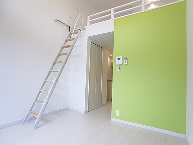 神戸市長田区川西通４丁目のアパートの居間・リビング|リビング室内