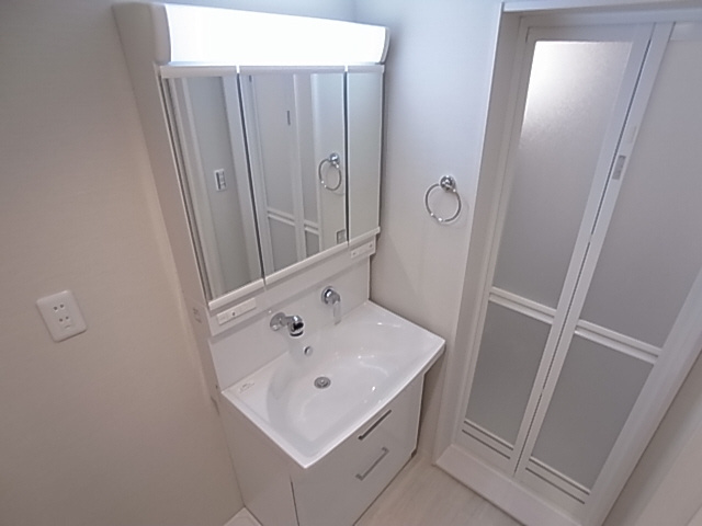 神戸市長田区川西通４丁目のアパートの洗面所|シャンプードレッサー