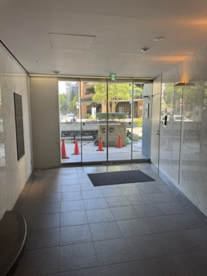 【ロビー】 | 港都ビル