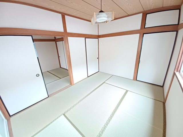 小松原町田中様貸家の内装|内装は落ち着いています