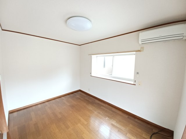 小松原町田中様貸家の洋室|ゆったりした洋室です