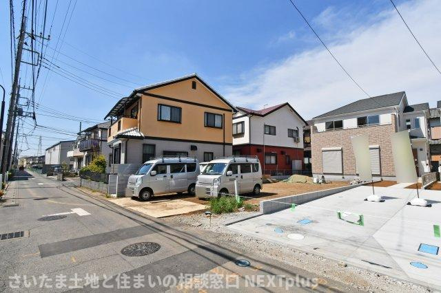 上尾下4期全2棟　A号棟の前面道路含む現地写真|『物件を今日見てみたい』といった当日のご案内、同条件などの物件、他社様掲載物件もご紹介可能！一日でまとめて内覧したい方、ぜひ当社までお問い合わせ下さい。スタッフ一同皆様のご連絡お待ちしております！