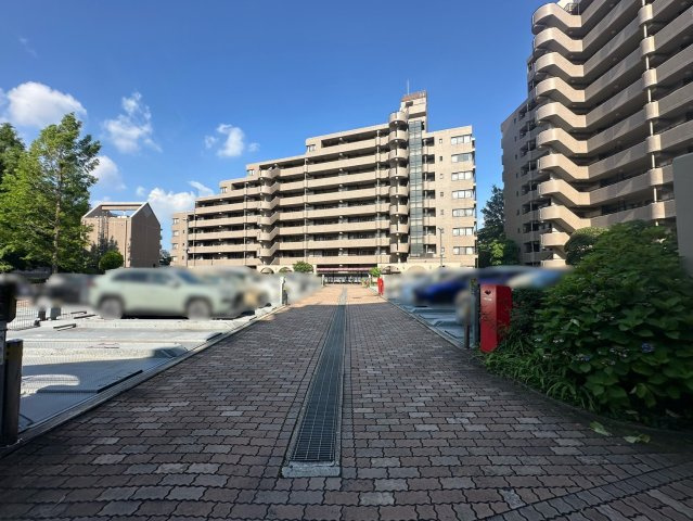 サザンヒル八事壱号棟の駐車場