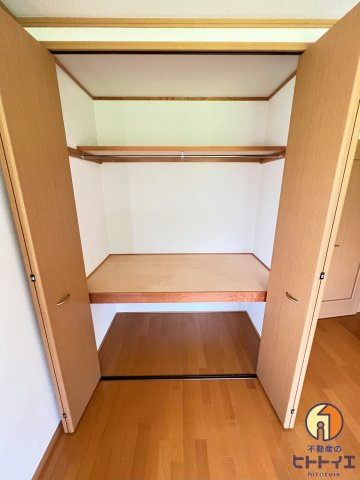 Peace久泉の収納|洋室の収納です