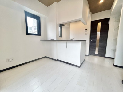 【洋室】 | セレーノ新町