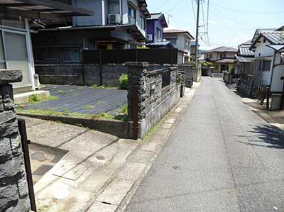 【前面道路含む現地写真】 | 広島市安佐北区亀山南5丁目　中古一戸建て