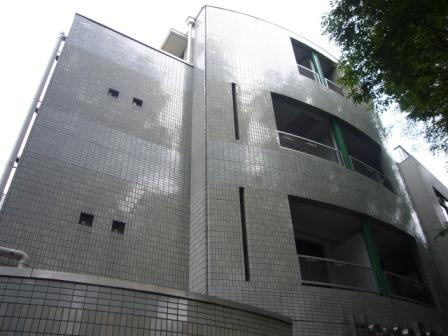 アルファコートの外観