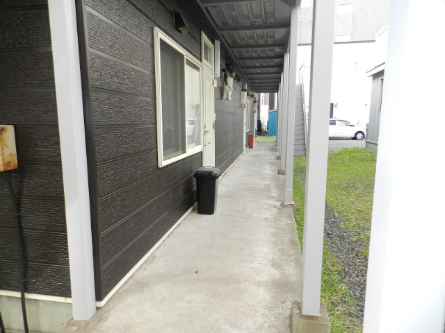 メゾン８番館のエントランス