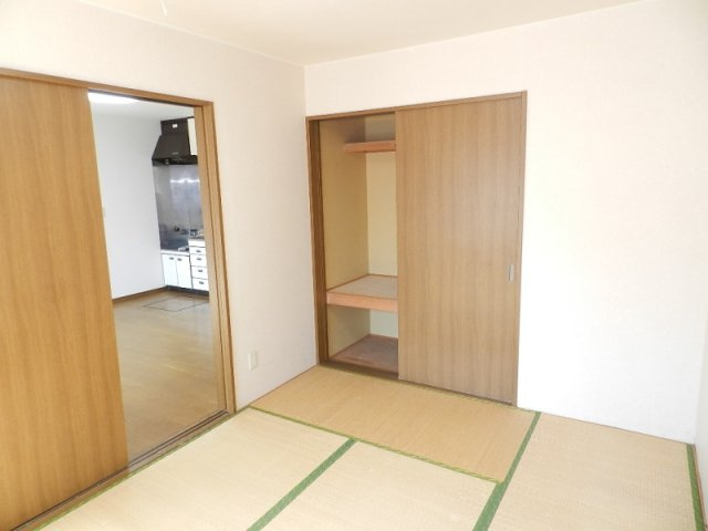 メゾン８番館の収納